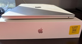 Good
													MacBook Air 2025 (M4) - 13" - Apple M4, Starlight, 256 GB, 16 GB, photo 3 of 7