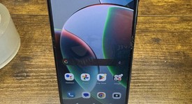 Good
													Motorola Razr (2023) - AT&T, Sage, 128 GB, 8 GB, photo 1 of 9