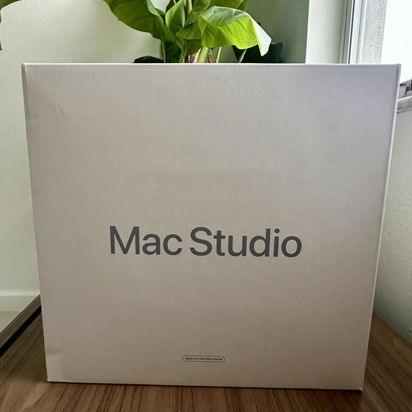 Mac Studio 2025 - 1 TB, 256 GB, Apple M3 Ultra 28-core