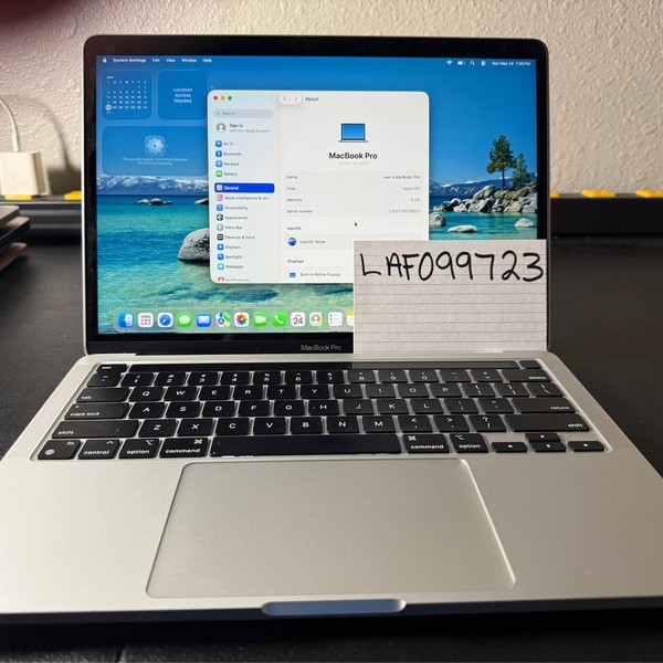 MacBook Pro 2020 - 13 inch - 256 GB, Silver, 8 GB, Apple M1