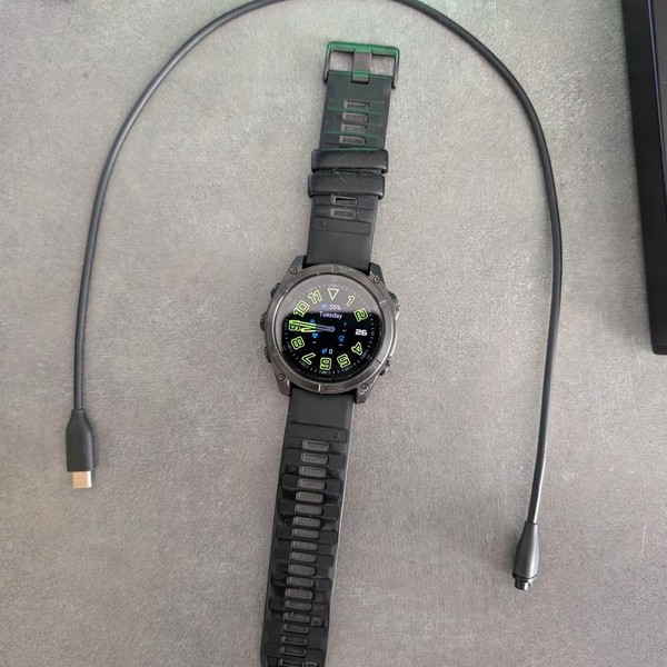 Garmin Fenix 8 - Titanium, AMOLED