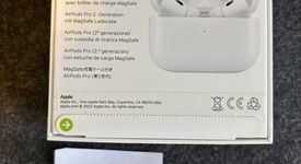 New
													Apple AirPods Pro 2 - Lightning, photo 2 of 2