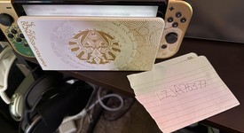 Good
													Nintendo Switch - OLED - White, 64 GB, The Legend of Zelda: Tears of the Kingdom Edition, photo 1 of 10