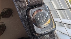 Good
													Apple Watch Series 7 45mm - Unlocked, Midnight, A2477 - Cellular, Aluminum, photo 2 of 6