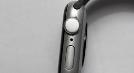 Good
													Apple Watch SE 2nd Gen 40mm - Silver, A2722 - GPS, Aluminum, photo 4 of 9