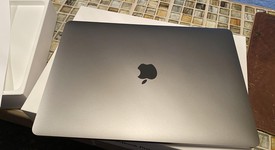 Mint
													MacBook Pro 2019 - 13" - I7, Gray, 2 TB, 16 GB, photo 4 of 12