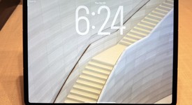 Good
													Apple iPad Air 13" (M3) 2025 - Unlocked, Purple, 1 TB, photo 4 of 5