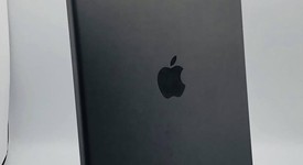 Good
													Apple iPad 7th Gen - Unlocked, Gray, 128 GB, A2200, photo 3 of 6