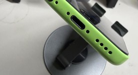 Good
													Apple iPhone 5C - Unlocked, Green, 8 GB, A1532, GSM, photo 4 of 7