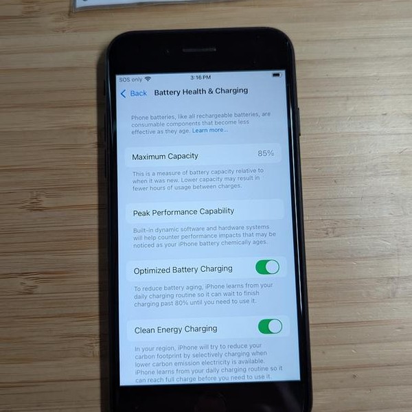Apple iPhone SE 3rd Gen 2022 - Unlocked, 128 GB, Midnight, A2595