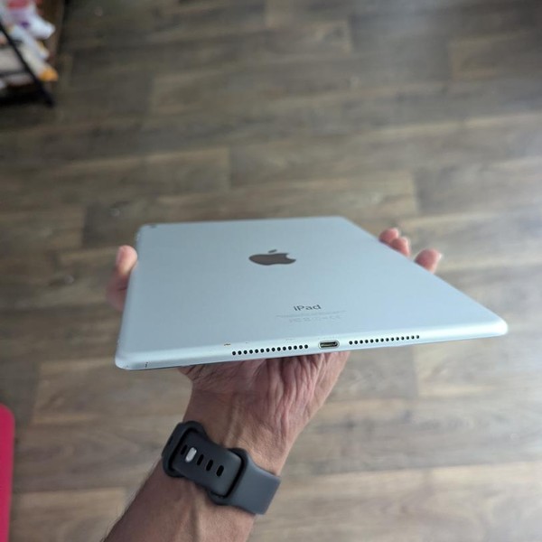 Apple iPad Air 2 - Wi-Fi, 64 GB, Silver