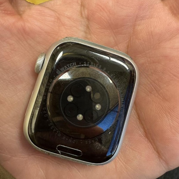 Apple Watch Series 9 41mm - Silver, A2978 - GPS, Aluminum