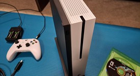 Mint
													Xbox One S (2016) - White, 500 GB, photo 4 of 7