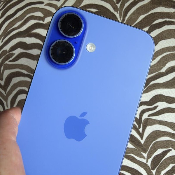 Apple iPhone 16 - AT&T, 128 GB, Ultramarine, A3081