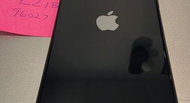 Good
													Apple iPhone SE 3rd Gen 2022 - Unlocked, Midnight, 256 GB, A2595, photo 3 of 7