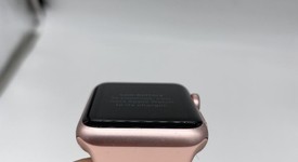 Good
													Apple Watch Series 1 42mm - Rose Gold, 8 GB, A1803, photo 5 of 8