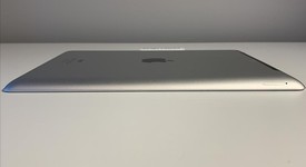 Good
													Apple iPad 4 - Unlocked, White, 16 GB, photo 5 of 7