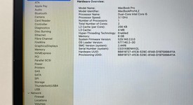 Good
													MacBook Pro 2017 (With Touch Bar) - 13" - I5, Gray, 256 GB, 8 GB, photo 3 of 13