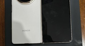 Good
													Honor Magic V5 - Unlocked Non-US, White, 512 GB, 16 GB, photo 2 of 11