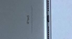 Good
													Apple iPad 6th Gen - Unlocked, Silver, 128 GB, A1954, photo 3 of 7