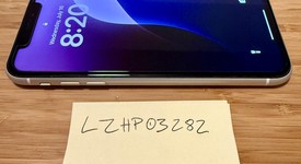 Mint
													Apple iPhone Xr - Unlocked, White, 64 GB, A1984, photo 3 of 7