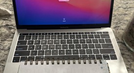 Good
													MacBook Pro 2017 (No Touch Bar) - 13" - I5, Silver, 128 GB, 8 GB, photo 2 of 7