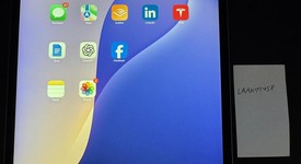 Good
													Apple iPad Pro 12.9" 3rd Gen 2018 - Verizon, Gray, 256 GB, A2014, photo 1 of 5