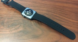 Good
													Apple Watch 1st Gen 42mm - Gray, 8 GB, A1554, Sport, photo 3 of 4
