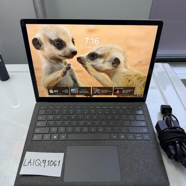 Microsoft Surface Laptop 3 - 128 GB, Platinum, 8 GB, Intel Core i5, 13.5 inch
