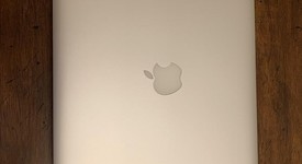 Good
													MacBook Pro 2015 (Retina) - 15" - Silver, 512 GB, 16 GB, photo 1 of 11