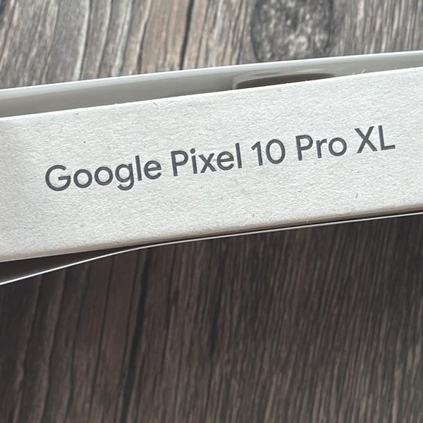 Google Pixel 10 Pro XL - T-Mobile, 256 GB, Moonstone, GUL82