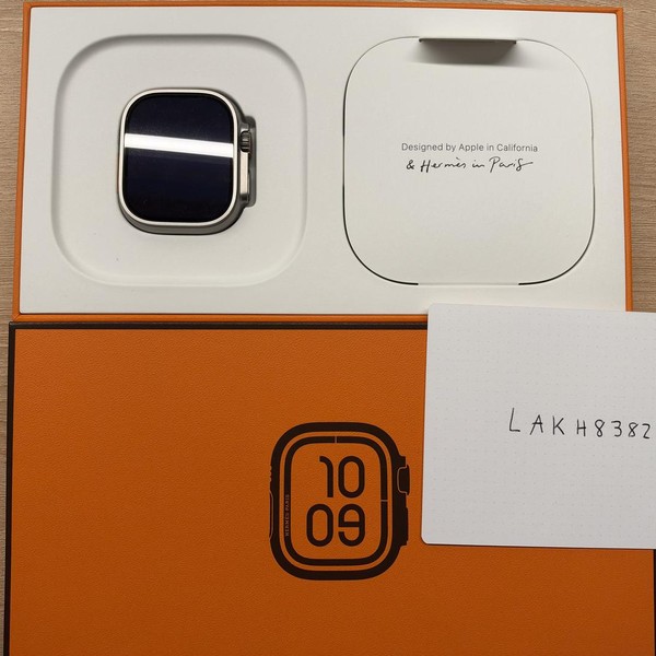 Apple Watch Ultra 3 49mm - Unlocked, Natural, A3281, Hermes