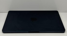 Fair
													MacBook Air 2022 - 13" - Apple M2, Midnight, 256 GB, 8 GB, photo 1 of 6