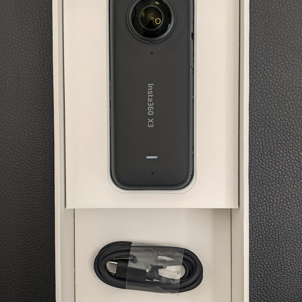 Insta360 X3