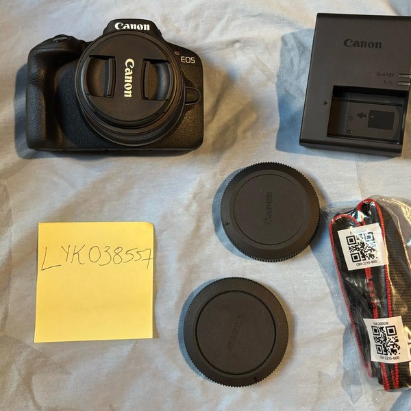 Canon EOS R50 - Black