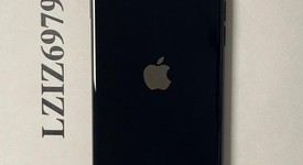 Good
													Apple iPhone SE 3rd Gen 2022 - Unlocked, Midnight, 64 GB, A2595, photo 4 of 10