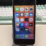 Good Apple iPhone SE 1st Gen 2016 - Unlocked, 16 GB, Grey, A1723