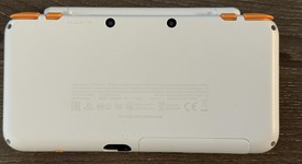 Mint
													New Nintendo 2DS XL - White & Orange, 1 GB, photo 3 of 7