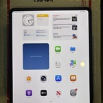 Good Apple iPad Pro 13 inch (M4) 2024 - Wi-Fi, 256 GB, Black, 8 GB, A2925, Standard Glass