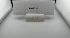 New
													Apple Watch SE 2nd Gen 40mm - Midnight, A2722 - GPS, Aluminum, photo 1 of 4