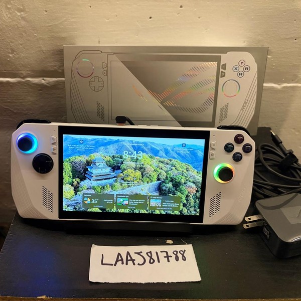 Asus ROG Ally 7 inch - 512 GB, White, 16 GB, AMD Ryzen Z1 Extreme, Ryzen Z1 Extreme