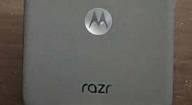 Mint
													Motorola Razr (2024) - Metro by T-Mobile, Gray, 256 GB, 8 GB, photo 2 of 10