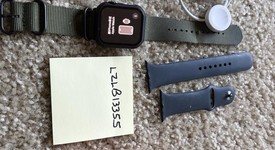 Good
													Apple Watch SE 2nd Gen 44mm - Unlocked, Midnight, A2727 - Cellular, Aluminum, photo 2 of 3