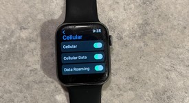 Fair
													Apple Watch Series 5 44mm - Unlocked, Gray, A2095 Cellular, Aluminum, photo 5 of 6