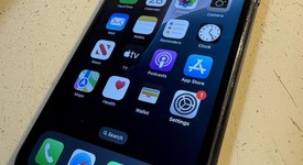 Good
													Apple iPhone Xr - Unlocked, Black, 64 GB, A1984, photo 2 of 10
