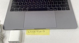 Good
													MacBook Pro 2017 (No Touch Bar) - 13" - I5, Gray, 256 GB, 8 GB, photo 2 of 8