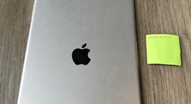Good
													Apple iPad 6th Gen - Wi-Fi, Silver, 32 GB, A1893, photo 3 of 3