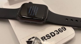 Good
													Apple Watch Series 4 40mm - Unlocked, Gray, A1975 - Cellular, Aluminum, photo 4 of 6