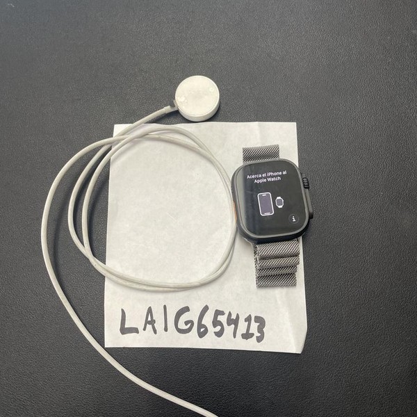 Apple Watch Ultra 2 49mm - Unlocked, Natural, A2986
