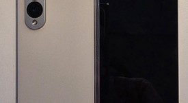 Good
													Samsung Galaxy Z Fold4 5G - Unlocked, Beige, 256 GB, 12 GB, SM-F936U1, photo 4 of 6